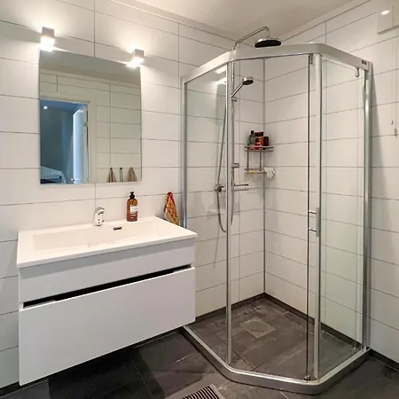 Holiday home Beautiful In Lindesnes With House Sea View