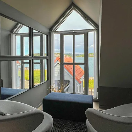 Beautiful In Lindesnes With House Sea View בית נופש *