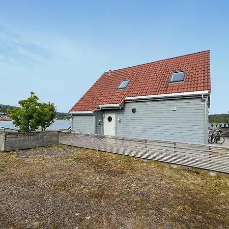 Holiday home Beautiful In Lindesnes With House Sea View Spangereid